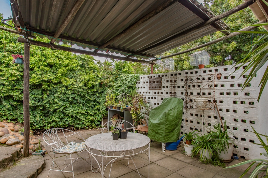 To Let 1 Bedroom Property for Rent in Uitsig Western Cape